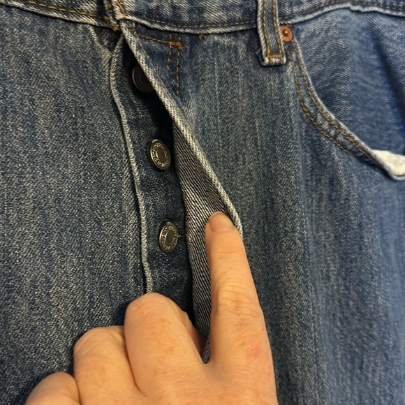 Levi’s men’s button fly jeans 50 one size 36x32 - Picture 2 of 5